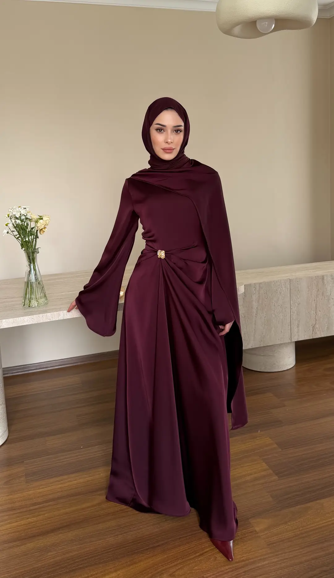 Ürün görseli: Violet Gold Aksesuarlı Elbise 